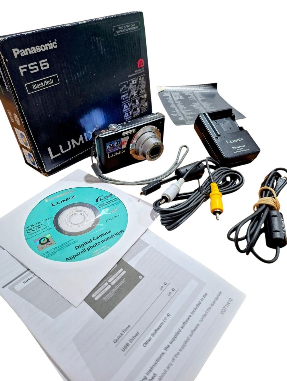 Panasonic Lumix DMC-FS6 Compact Digital Camera 8.1MP Battery Charger SD Card Ca